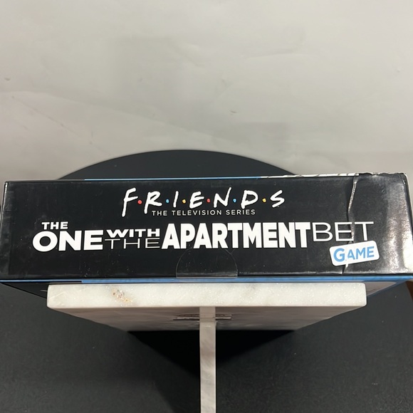 Friends, the television series, the one with the apartment that game - Picture 3 of 4